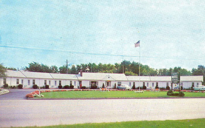 Ithaca Motel (Peters Motel) - Old Postcard